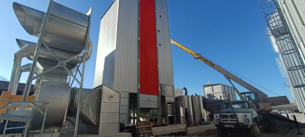 На елеваторі в Хмельницькій області встановлюють нове обладнання