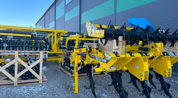 BEDNAR поставив 8 глибокорозпушувачів для агрохолдингу ІМК