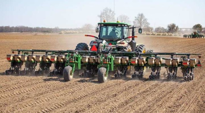 Реєстрація сільгосптехніки: відновлено функціонування реєстрів Мін'юсту